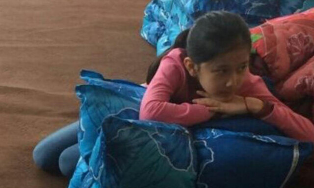 image: Farida (9) var redd og apatisk i Afghanistan. Men så ga læreren henne lekser